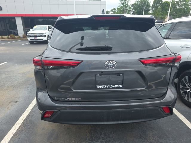 Used 2023 Toyota Highlander L image 5