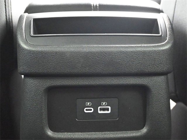 Used 2024 Nissan Pathfinder S image 17