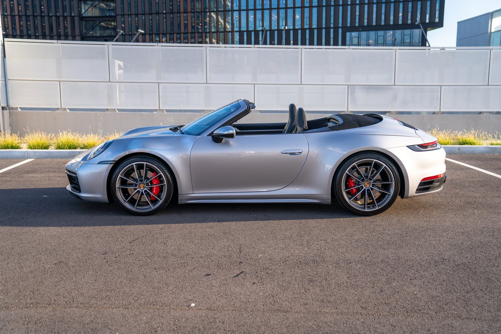 Certified 2020 Porsche 911 Carrera 4S AWD/4WD image 2
