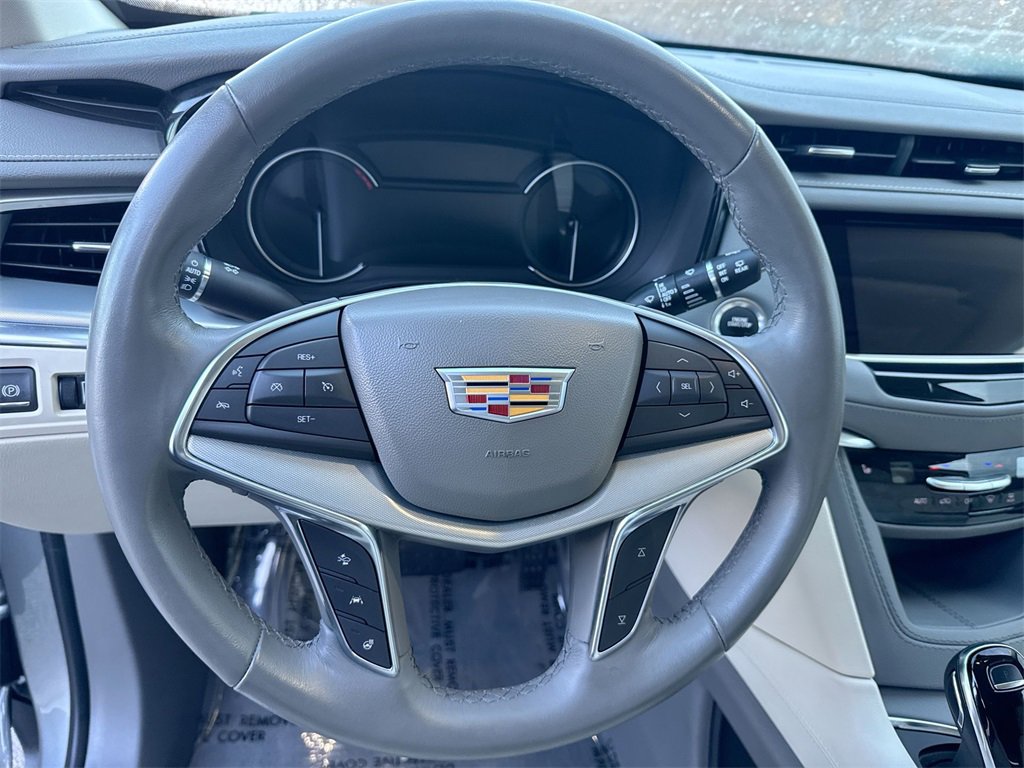 Used 2024 Cadillac XT5 Premium Luxury image 16