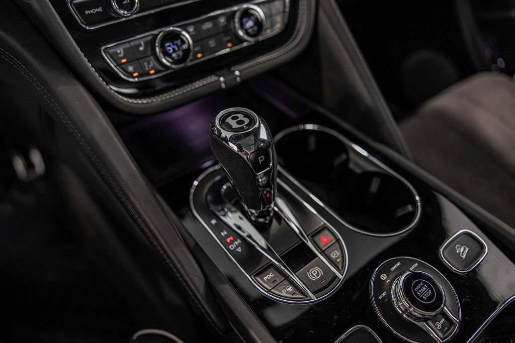 Used 2022 Bentley Bentayga image 33