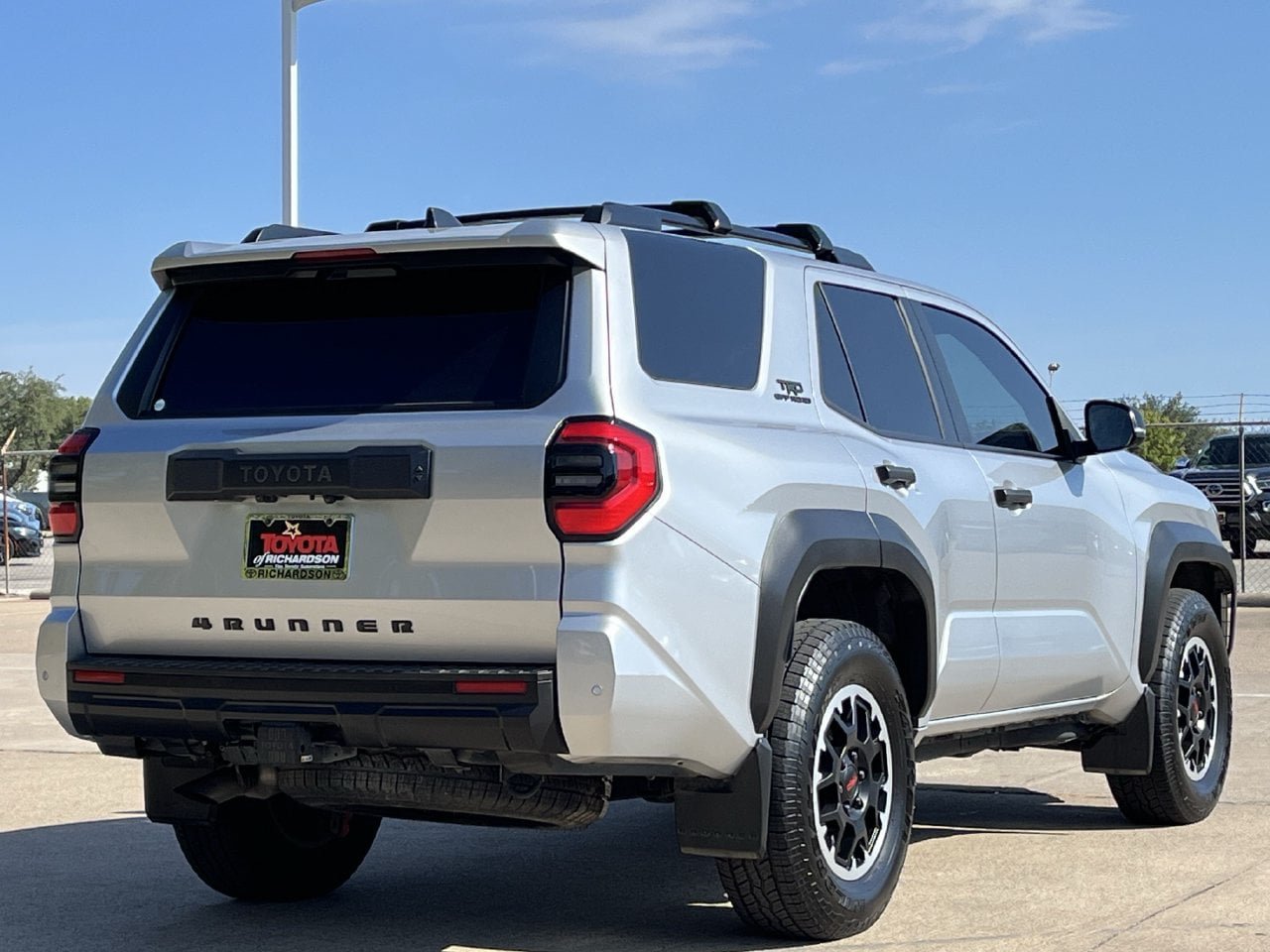 Used 2025 Toyota 4Runner TRD Off-Road Premium w/ Tow Technology Package AWD/4WD image 4