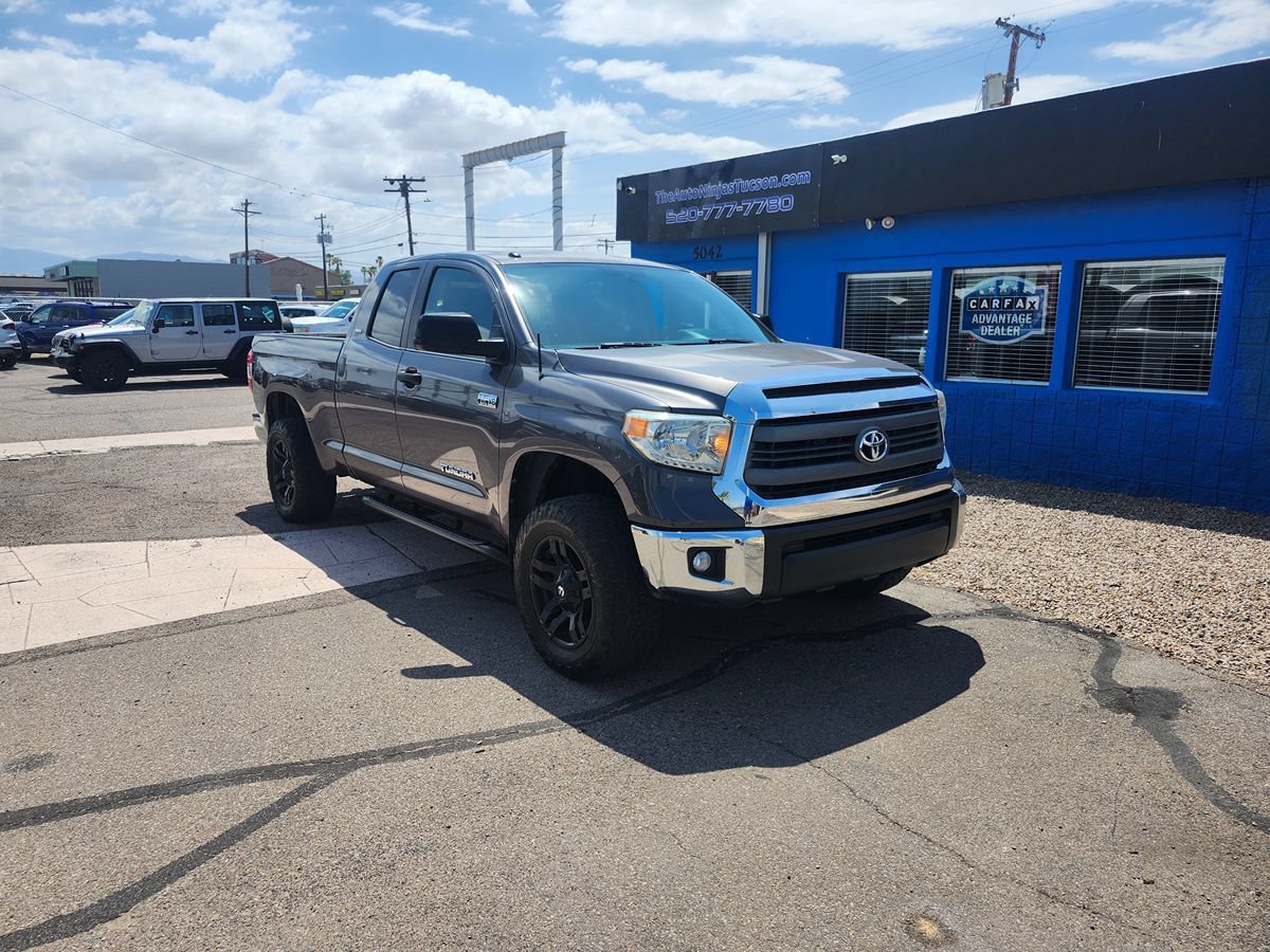 Used 2014 Toyota Tundra SR5 w/ SR5 Upgrade Package RWD image 9