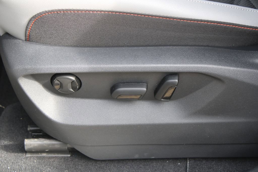 Certified 2025 Volkswagen Atlas Peak Edition SE image 10