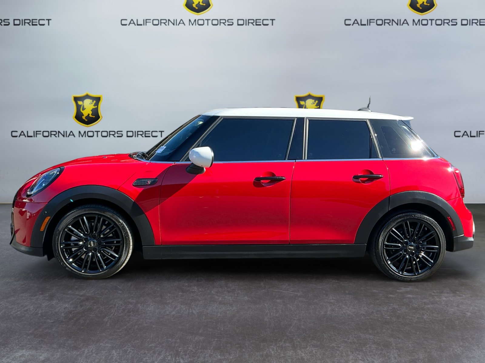Used 2024 MINI Cooper S image 7