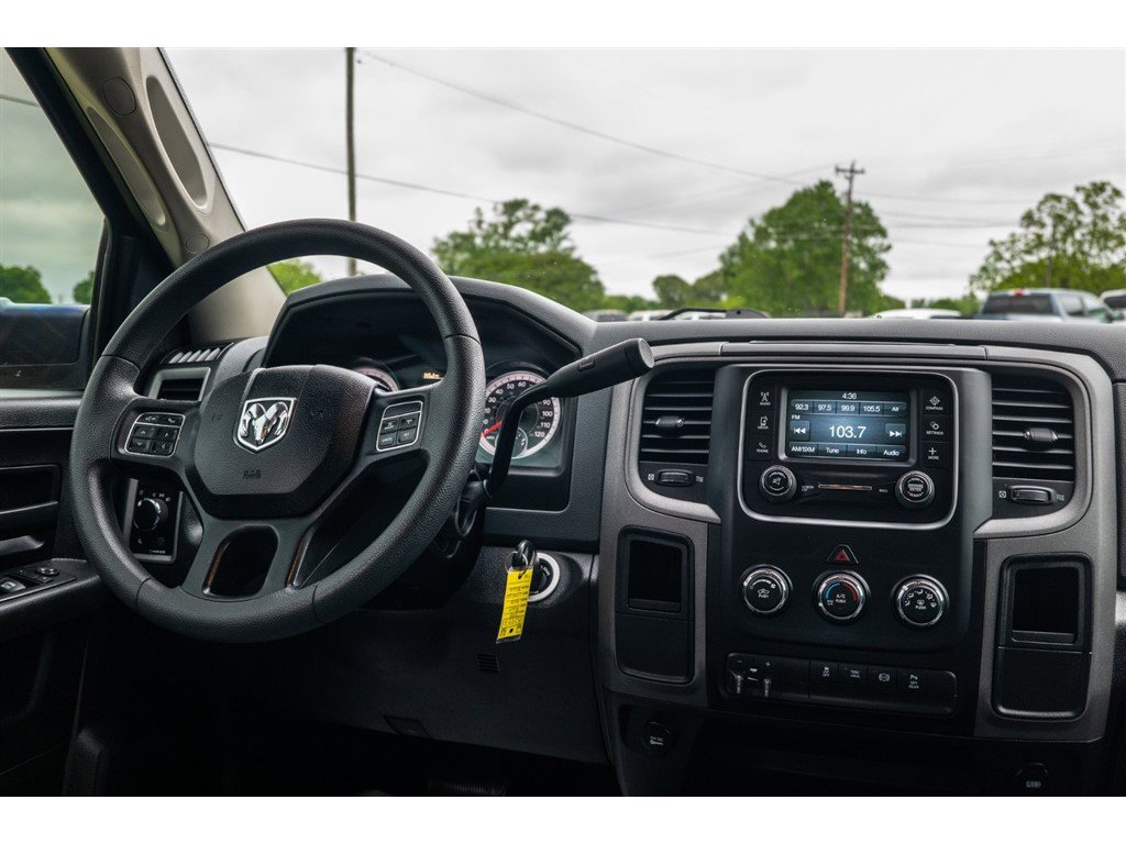 Used 2018 RAM 3500 Tradesman w/ Chrome Appearance Group AWD/4WD image 23