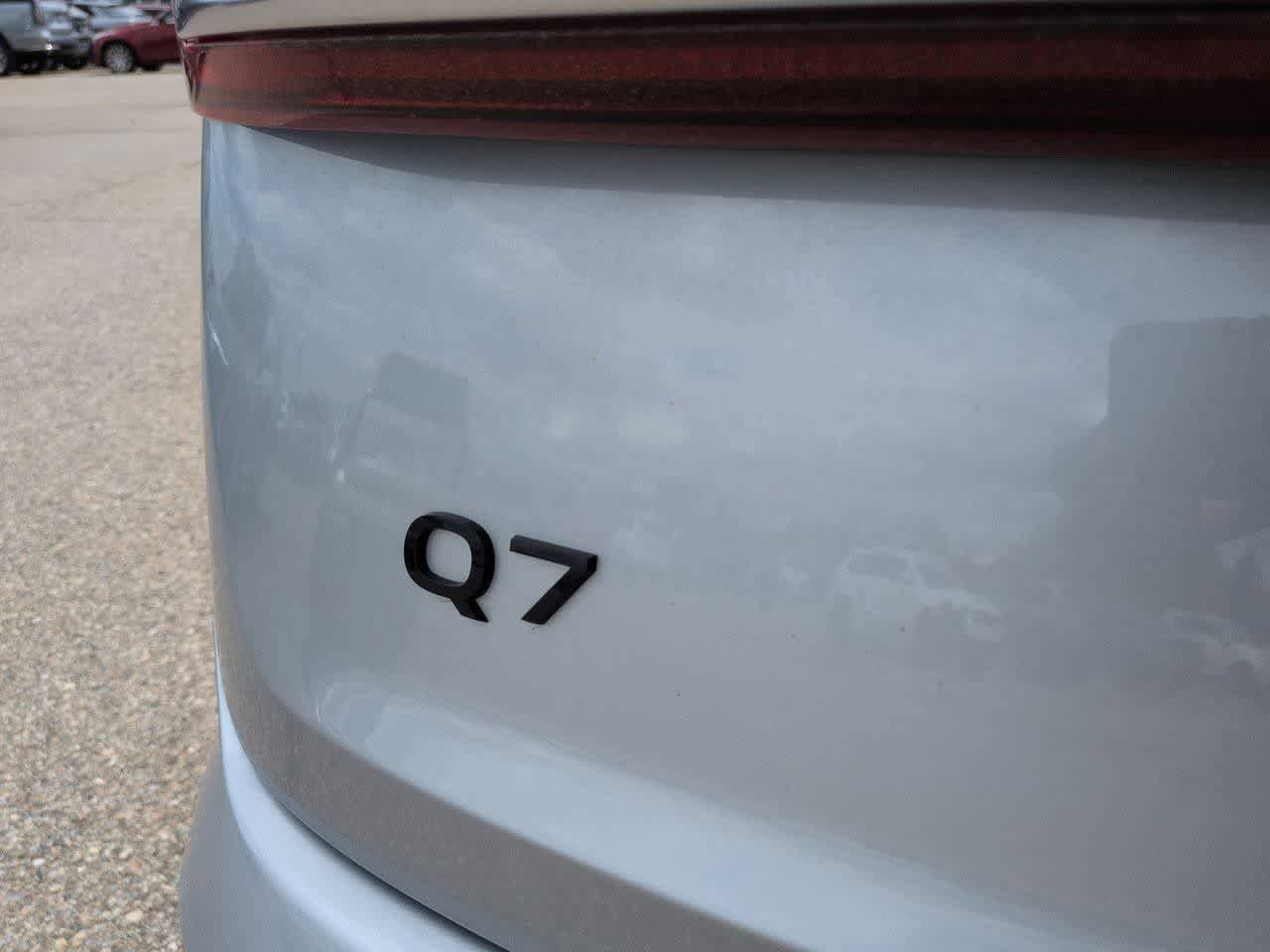 Used 2025 Audi Q7 3.0T Premium Plus AWD/4WD image 12
