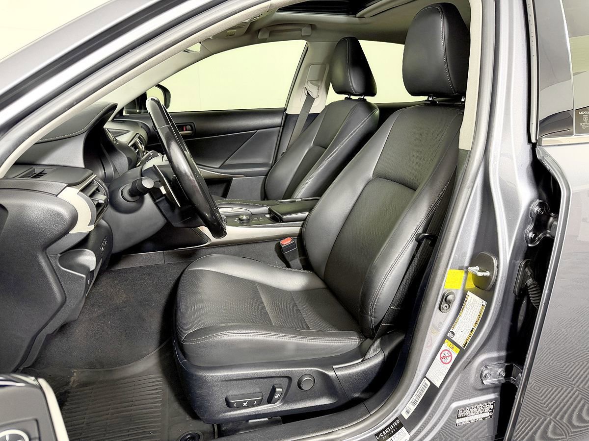 Used 2017 Lexus IS 300 AWD w/ Navigation System Package image 30