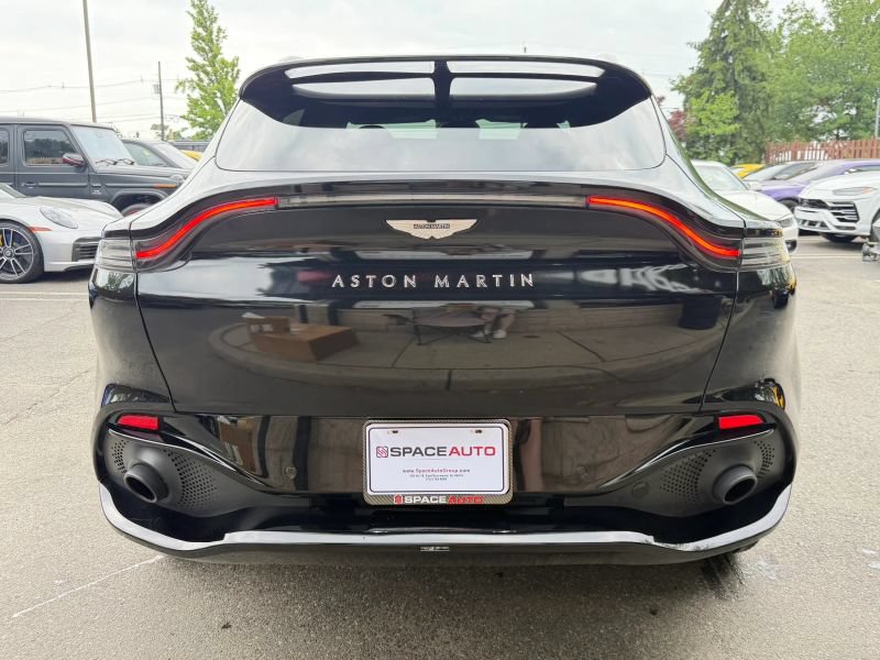 Used 2021 Aston Martin DBX AWD/4WD image 7