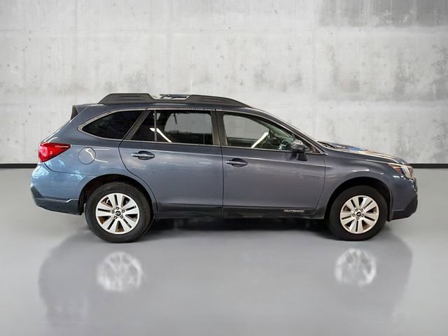 Used 2018 Subaru Outback 2.5i Premium image 4