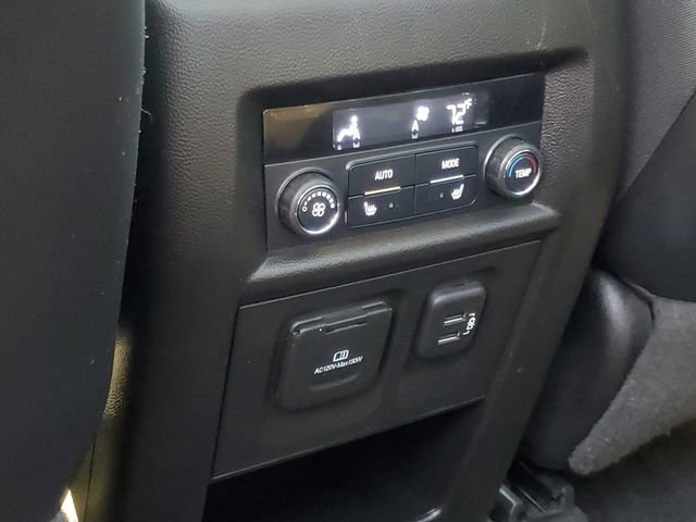 Used 2019 Chevrolet Traverse Premier w/ Redline Edition image 36