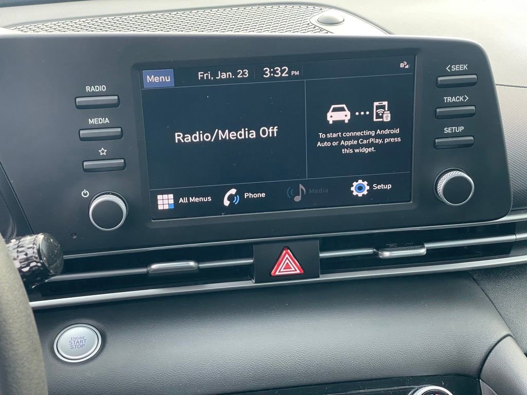 Used 2023 Hyundai Elantra SEL image 18