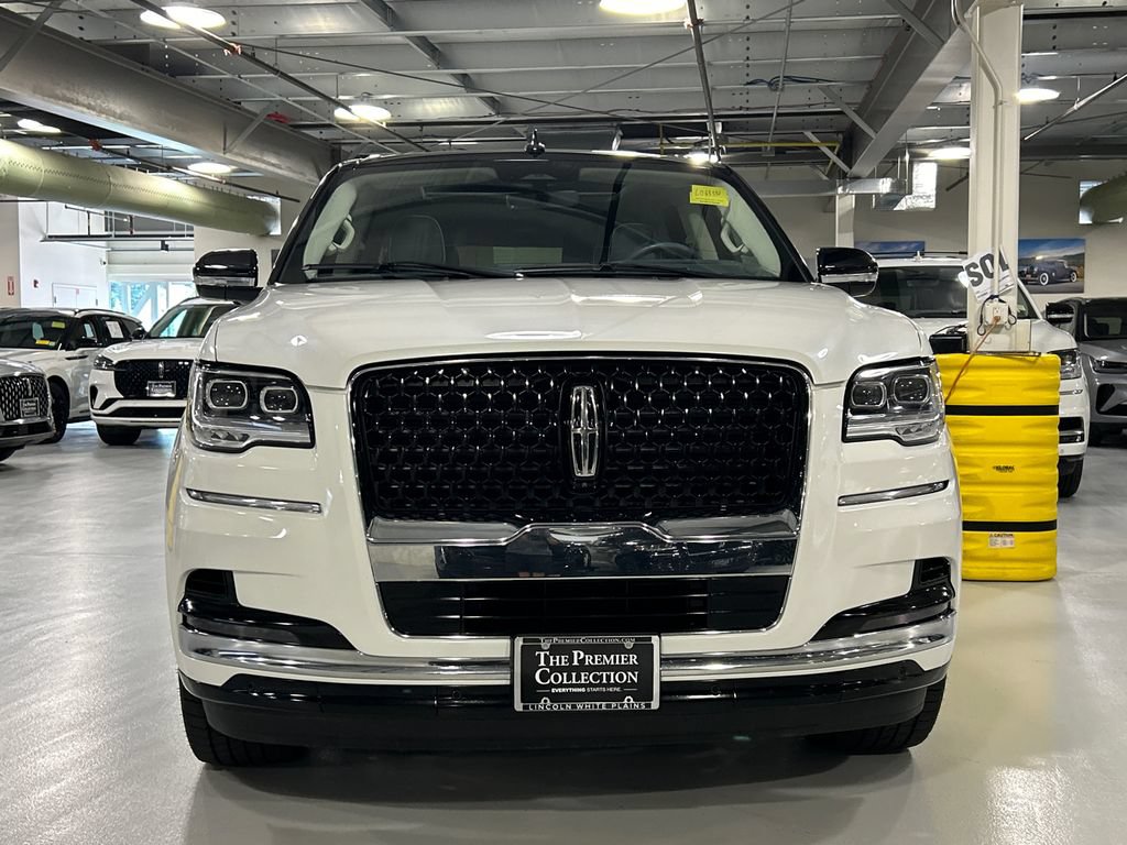 Certified 2023 Lincoln Navigator L Black Label AWD/4WD image 6