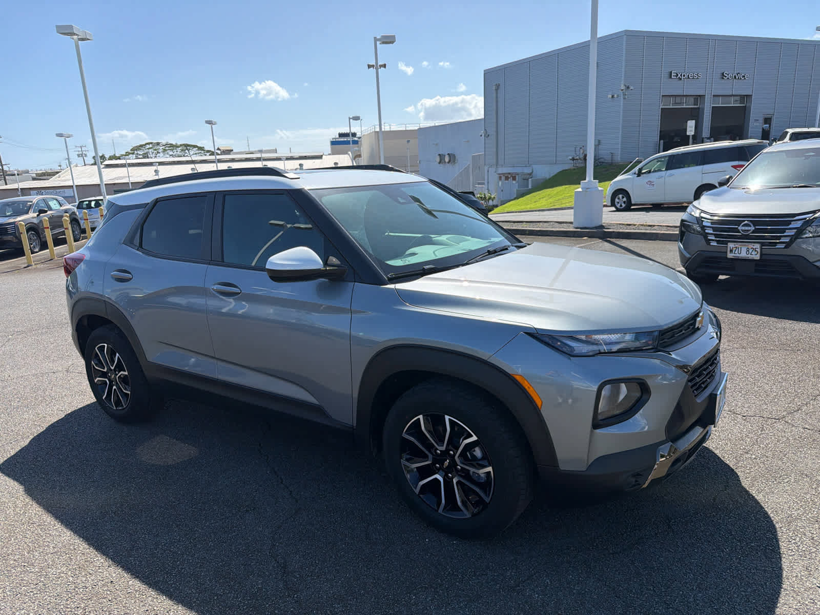 Used 2023 Chevrolet TrailBlazer ACTIV w/ Sun and Liftgate Package image 2