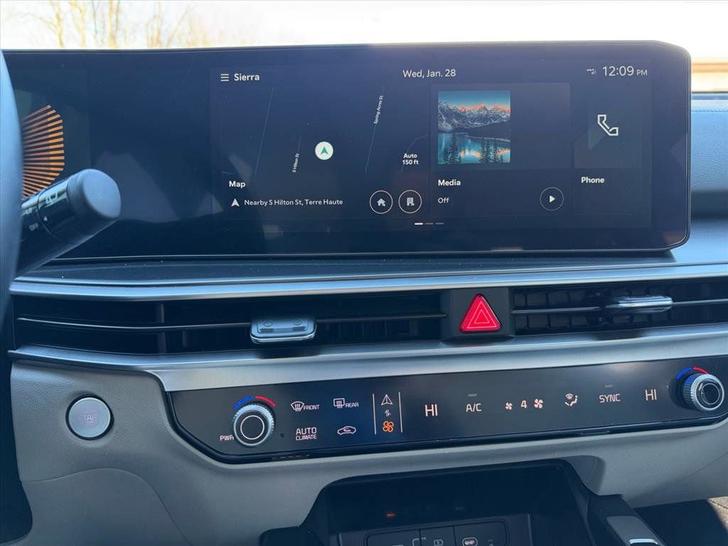 Used 2024 Kia Sorento EX w/ Panoramic Sunroof Package image 22