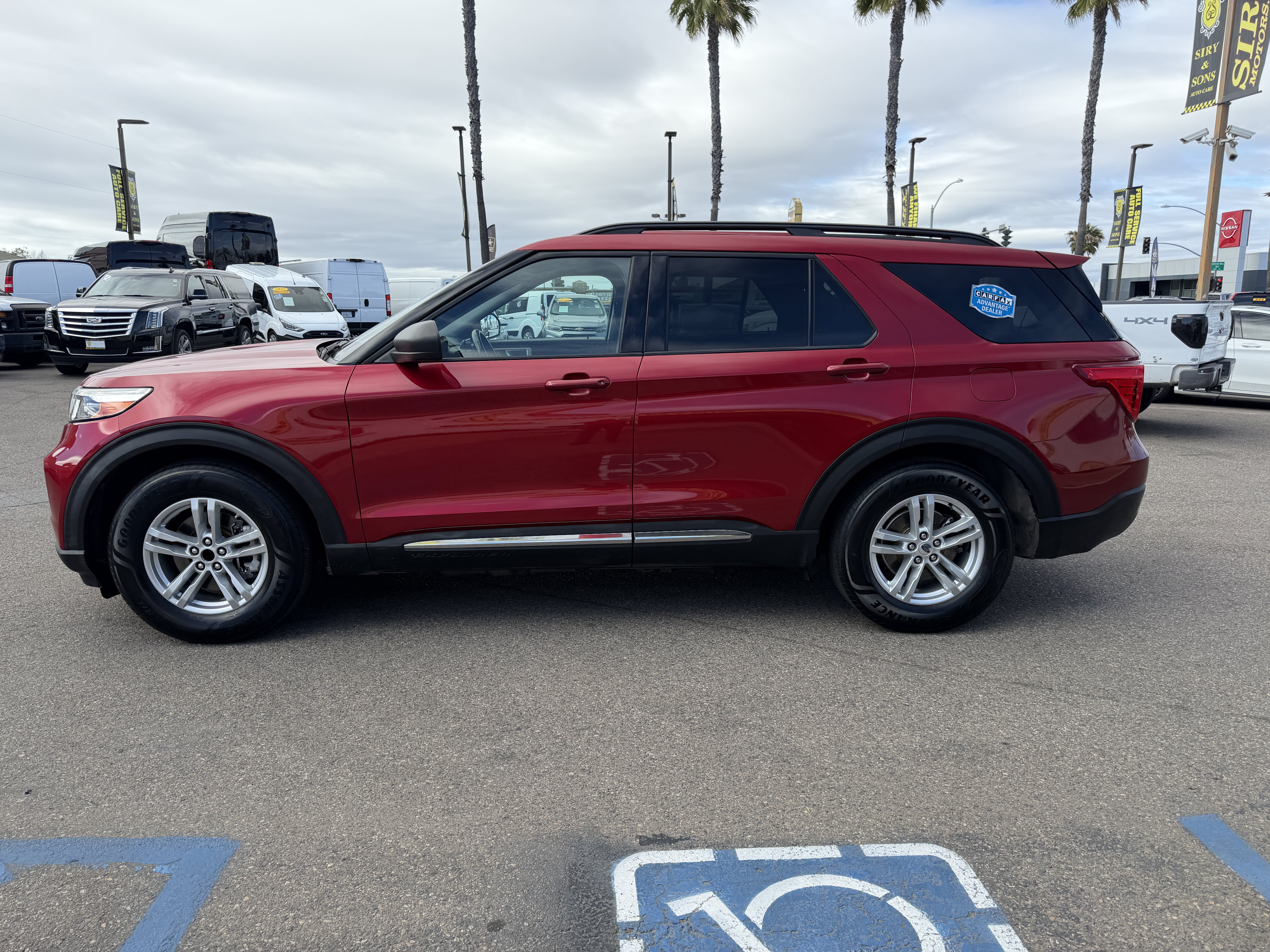 Used 2020 Ford Explorer XLT RWD image 6