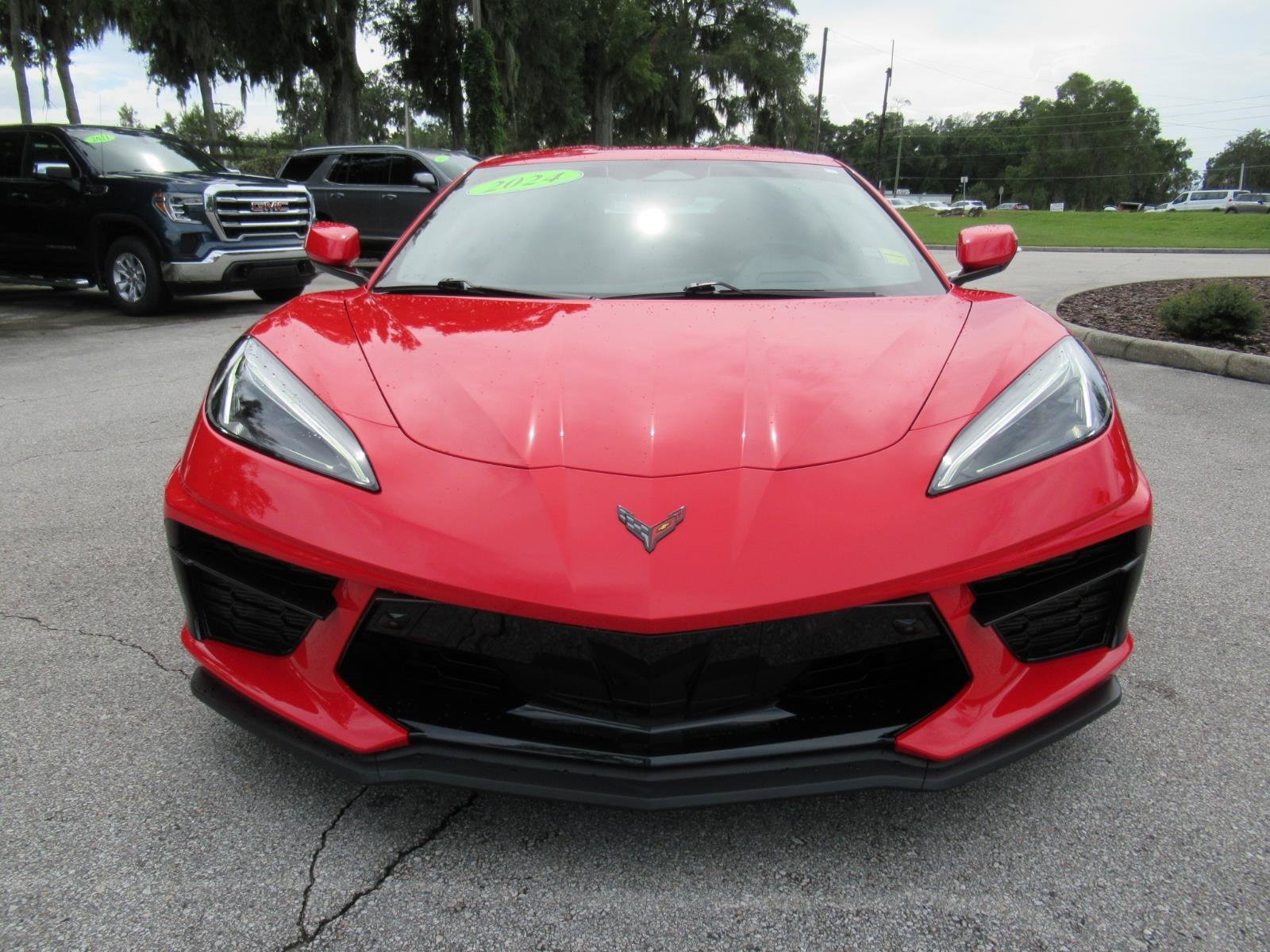 Used 2024 Chevrolet Corvette Stingray Preferred Cpe w/ Z51 Performance Package RWD image 3