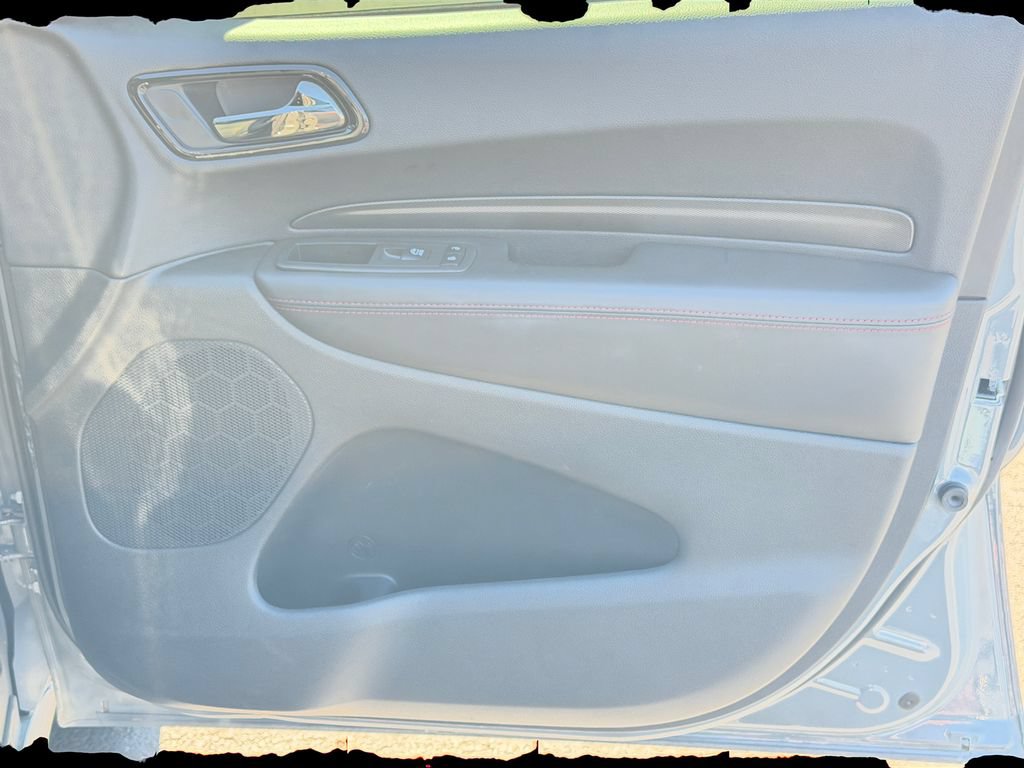 Used 2022 Dodge Durango R/T w/ Tow 'N Go Package AWD/4WD image 26