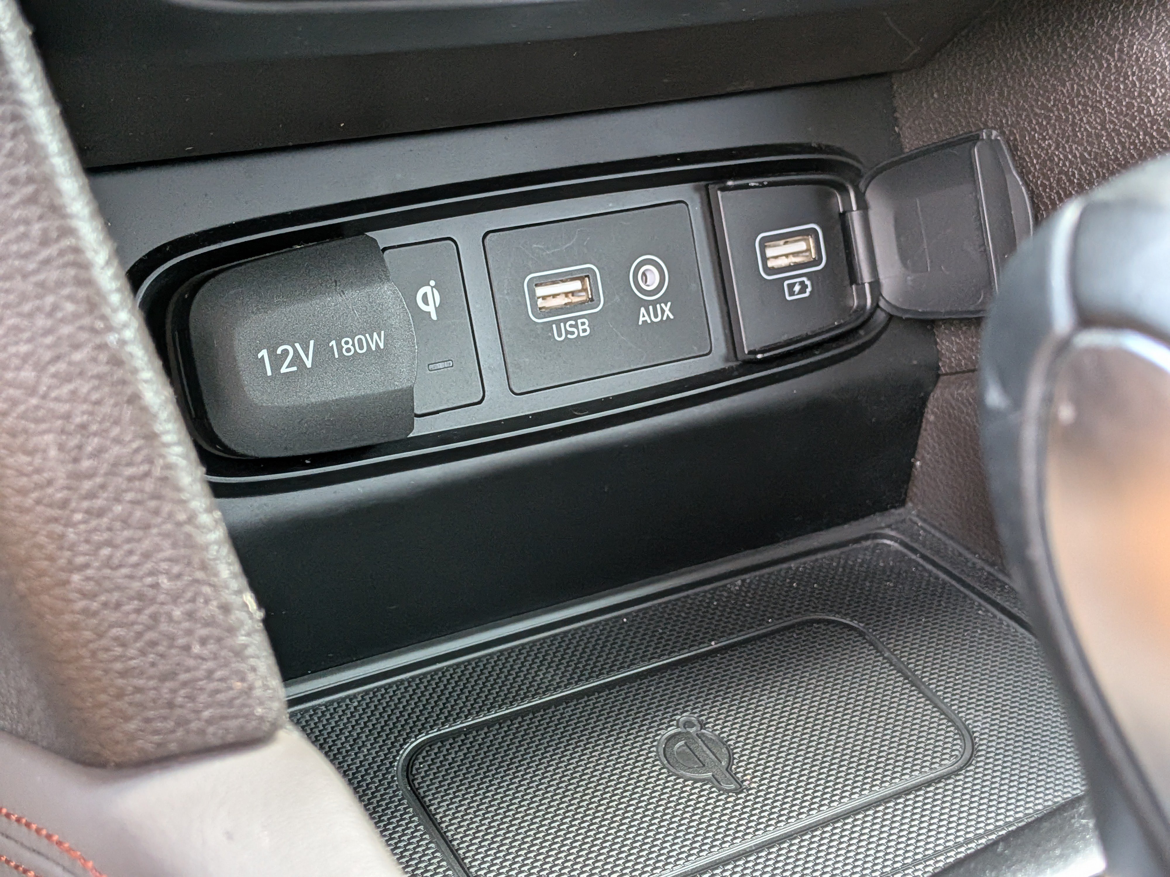Used 2020 Hyundai Santa Fe Limited FWD image 32