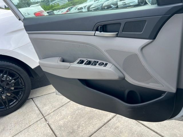 Used 2017 Hyundai Elantra SE w/ SE A/T Tech Package 03 FWD image 14