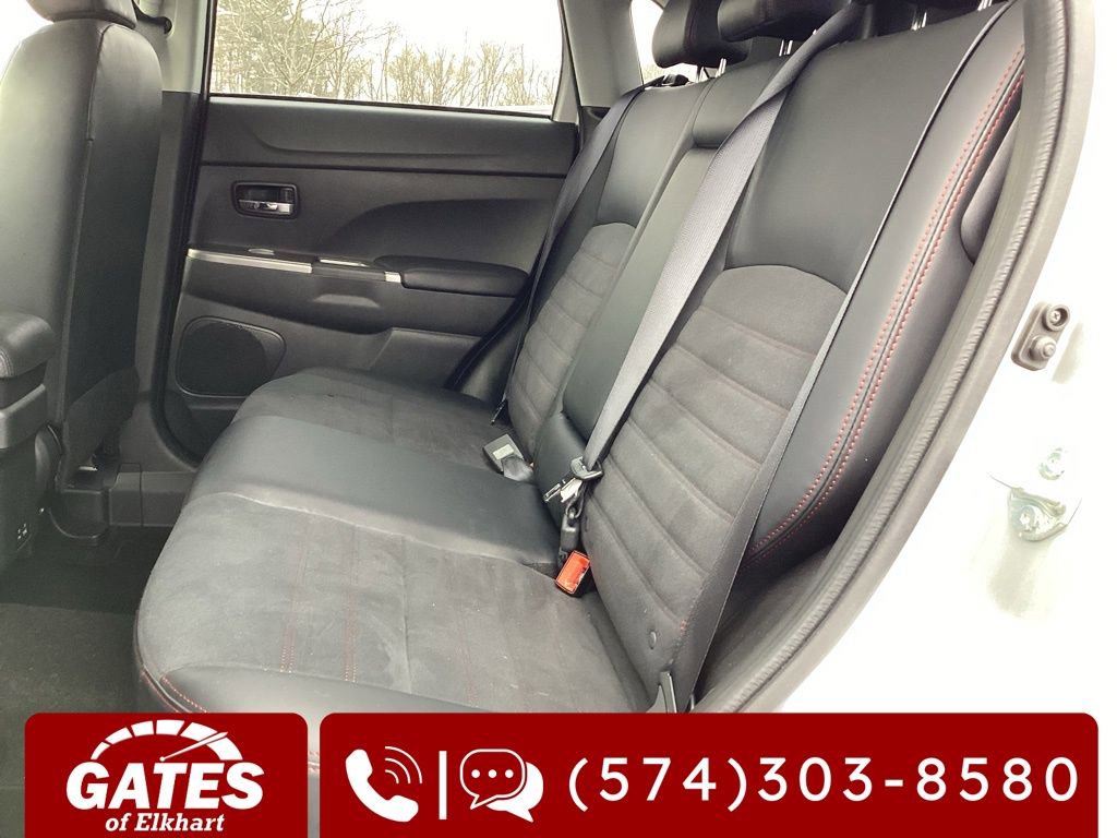 Used 2025 Mitsubishi Outlander Sport SE image 14