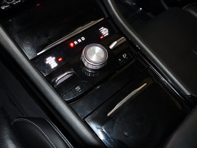 Used 2022 Jeep Grand Cherokee Overland w/ Luxury Tech Group IV image 23