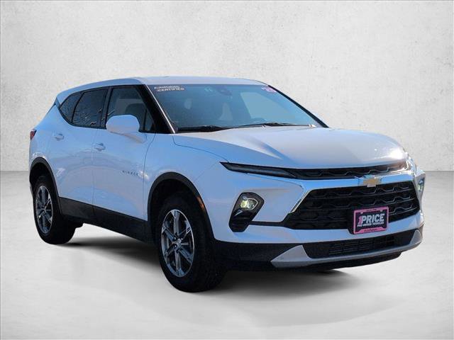 Used 2025 Chevrolet Blazer LT AWD/4WD image 3
