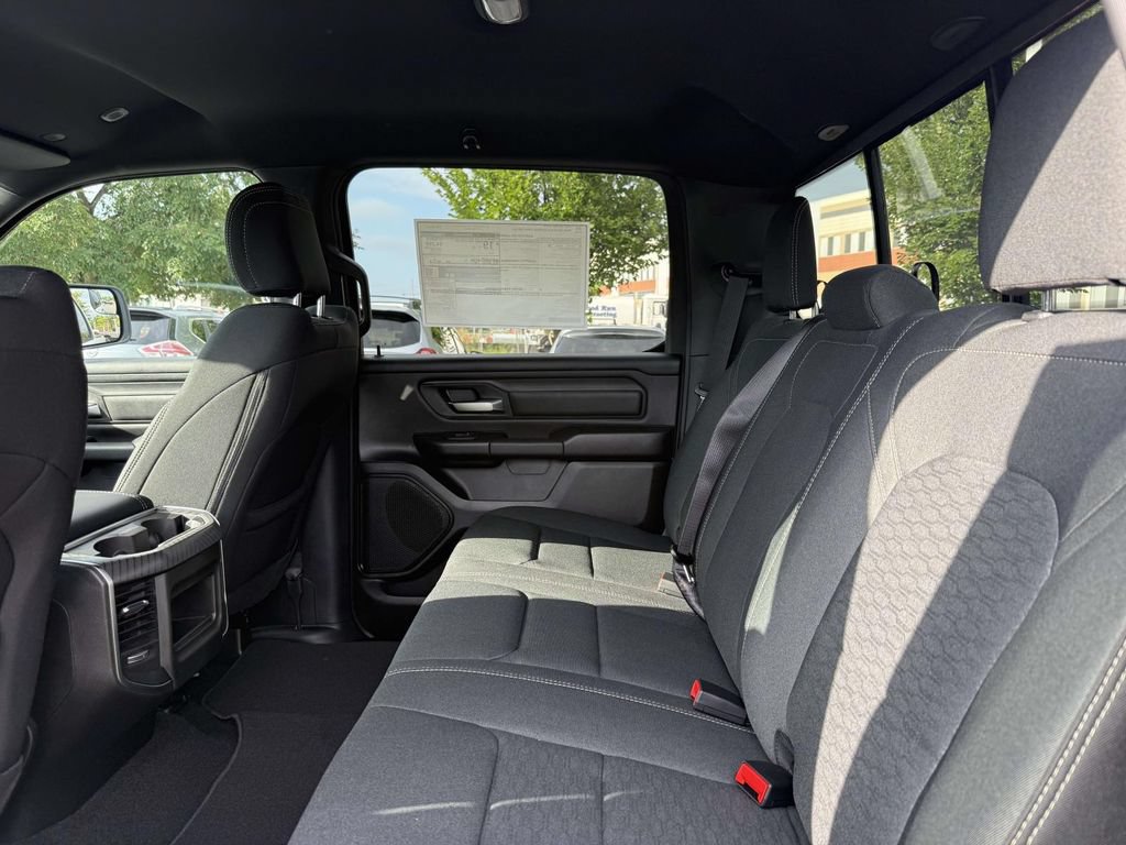 New 2027 RAM 1500 Express AWD/4WD image 16