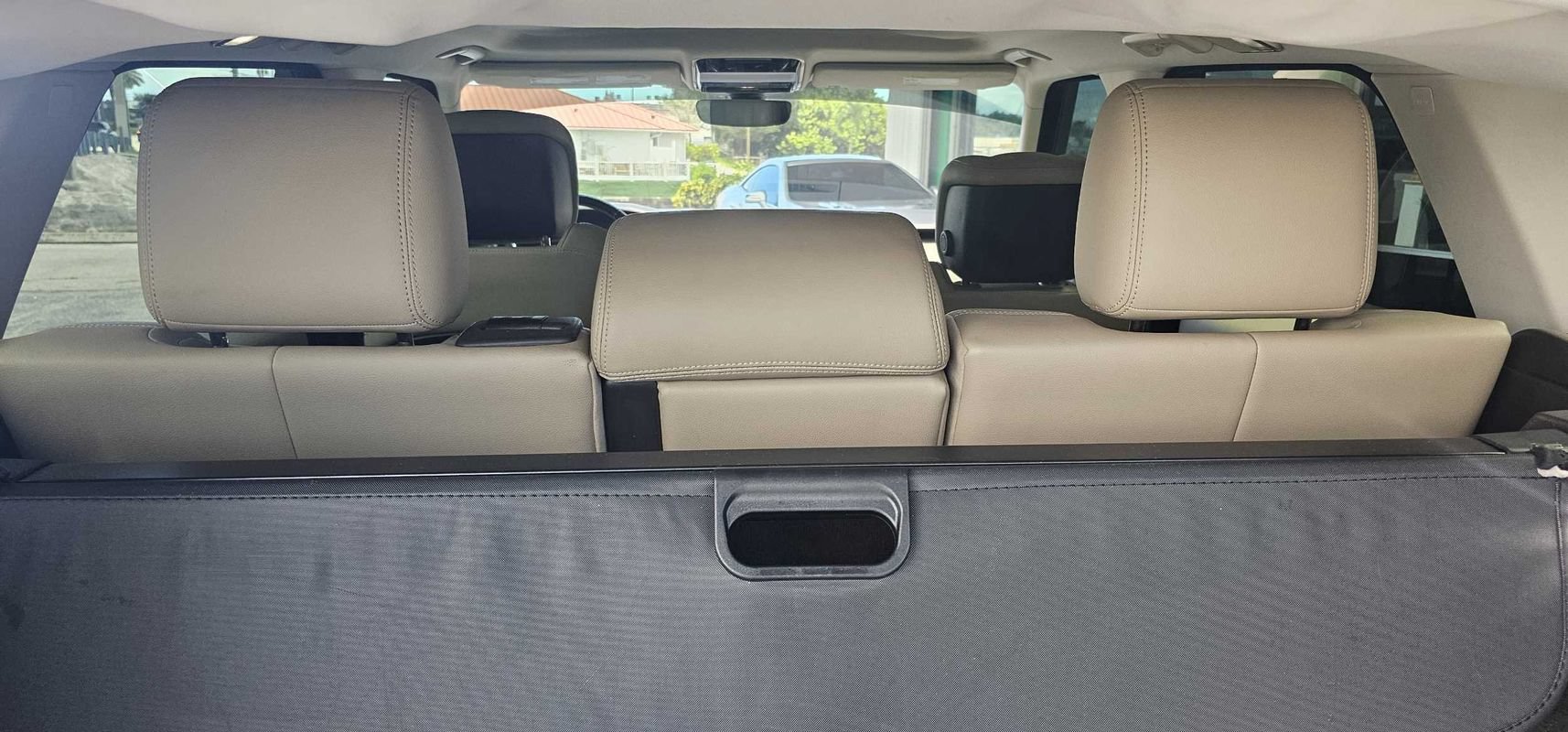 Used 2018 Land Rover Range Rover Sport SE AWD/4WD image 24