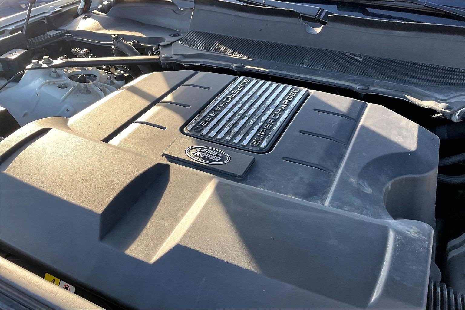 Used 2019 Land Rover Discovery HSE AWD/4WD image 30