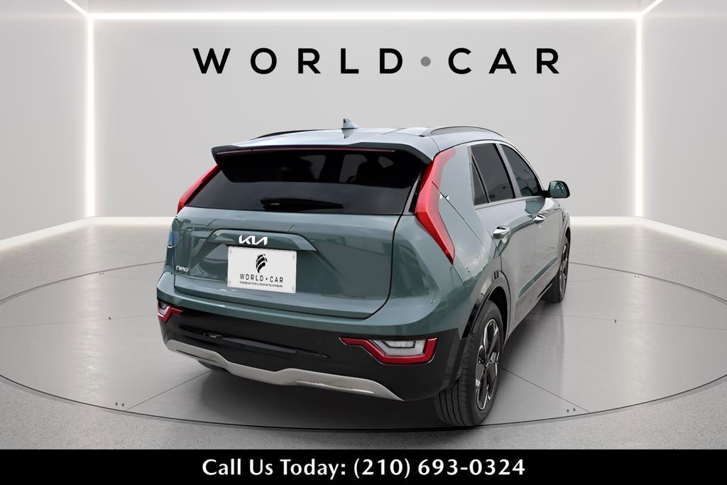 Certified 2024 Kia Niro Wave FWD image 7