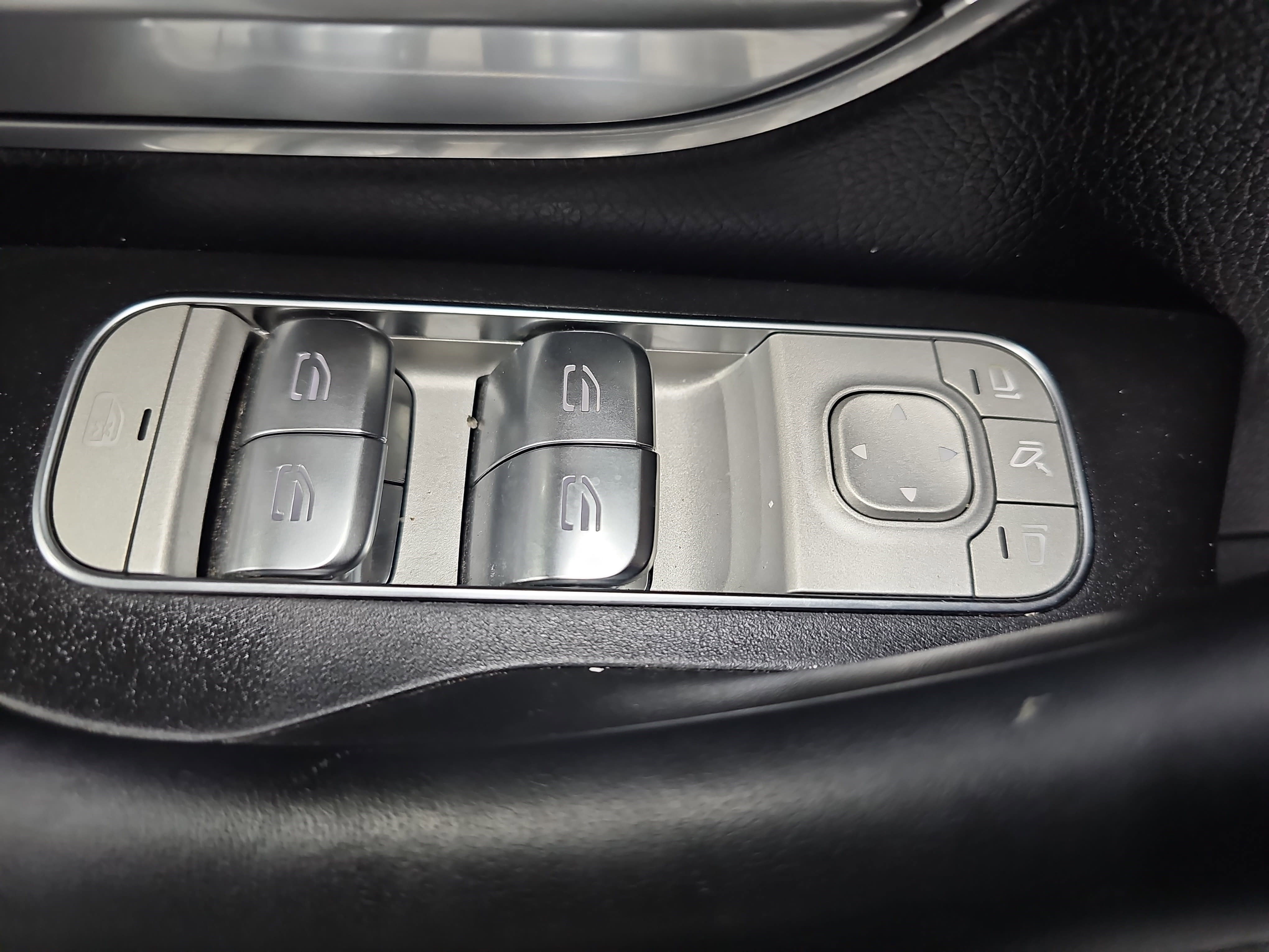 Certified 2024 Mercedes-Benz GLE 580 4MATIC image 33