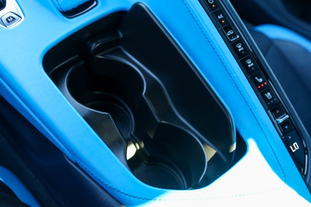 Used 2022 Chevrolet Corvette Stingray Premium Conv w/ Z51 Performance Package RWD image 29