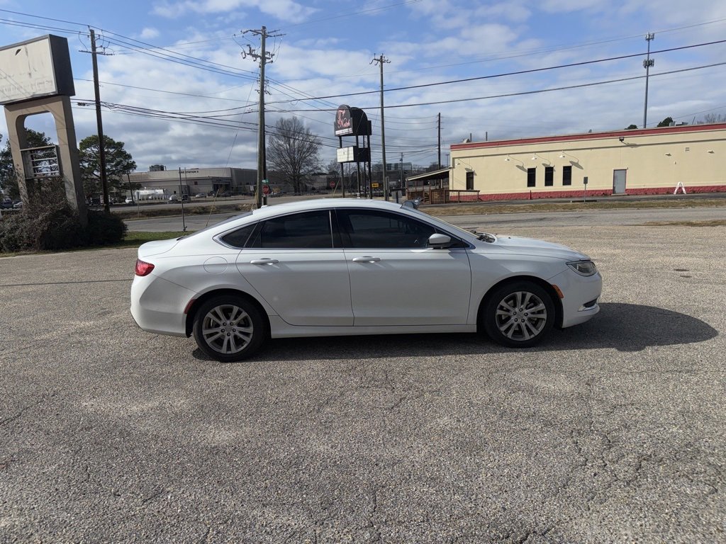 Used 2015 Chrysler 200 Limited w/ Convenience Group image 12