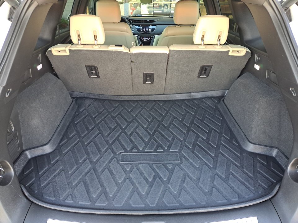 Used 2017 Cadillac XT5 Premium Luxury FWD image 25