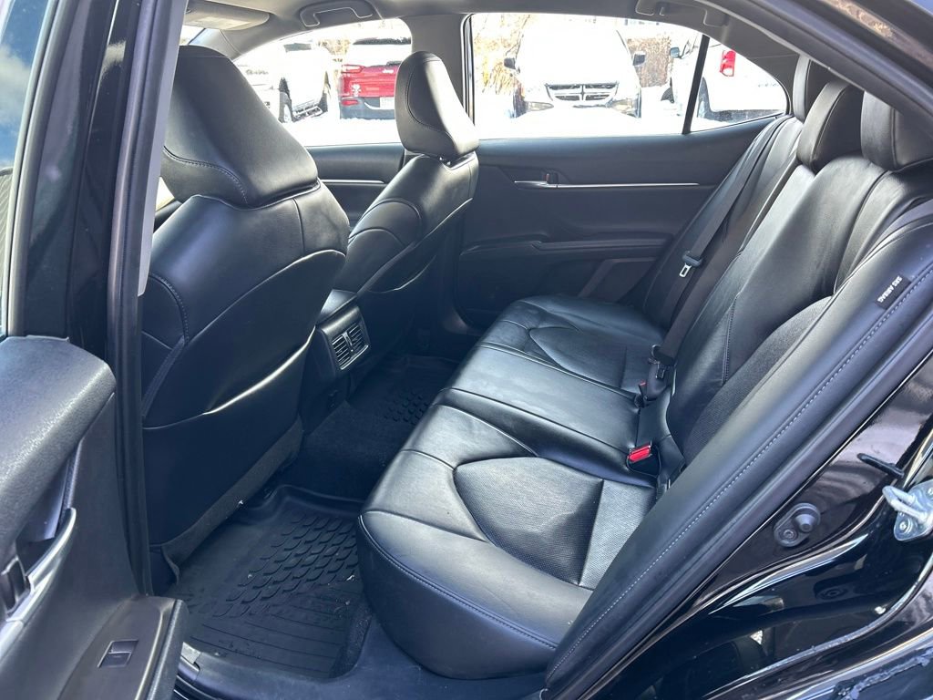 Used 2022 Toyota Camry XLE image 22