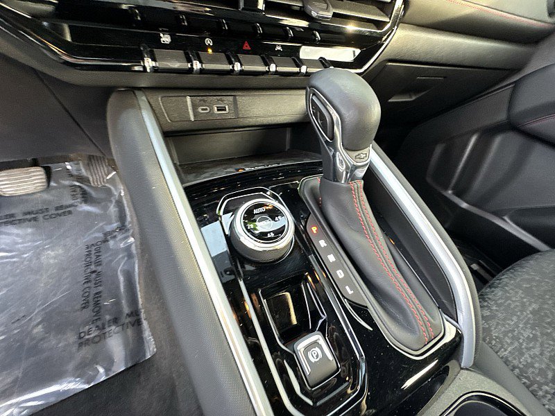 Certified 2024 Chevrolet Colorado Z71 w/ LPO, Dark Essentials Package image 14