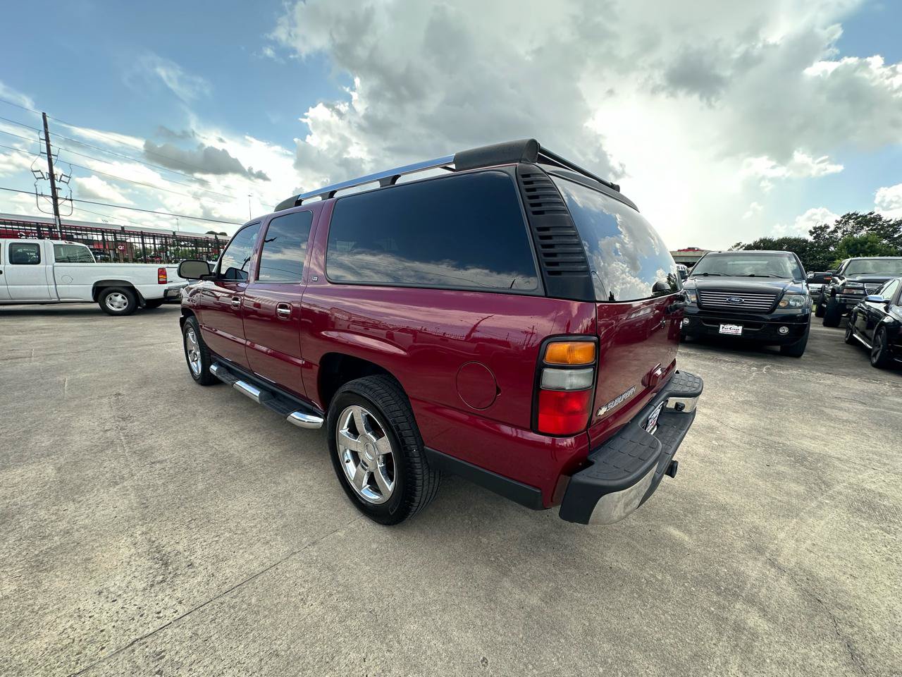 Used 2006 Chevrolet Suburban LTZ w/ Preferred Equipment Group AWD/4WD image 3