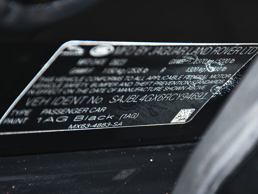 Used 2024 Jaguar XF R-Dynamic SE image 21