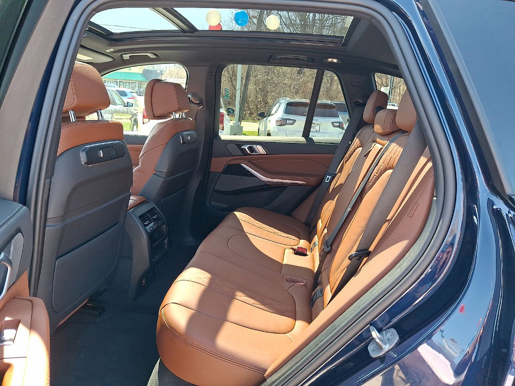 Used 2024 BMW X5 xDrive40i w/ M Sport Package image 20