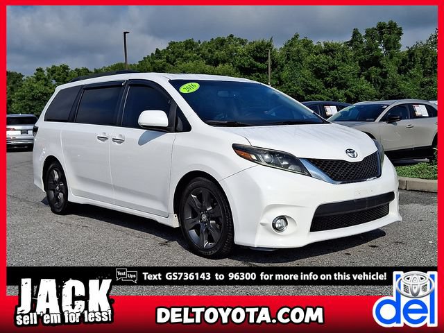Used 2016 Toyota Sienna SE w/ SE Preferred Package FWD image 1