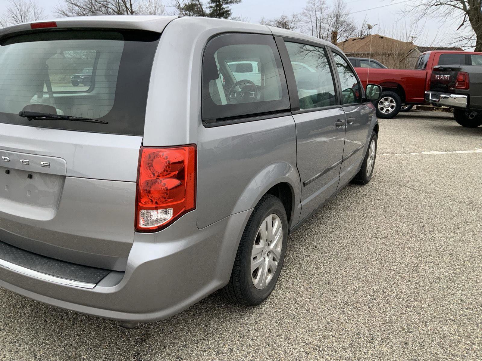 Used 2015 Dodge Grand Caravan American Value Package w/ UConnect Hands-Free Group image 15