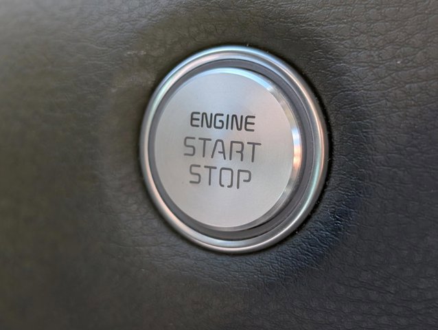 Used 2019 Kia K900 Luxury w/ VIP Package image 28