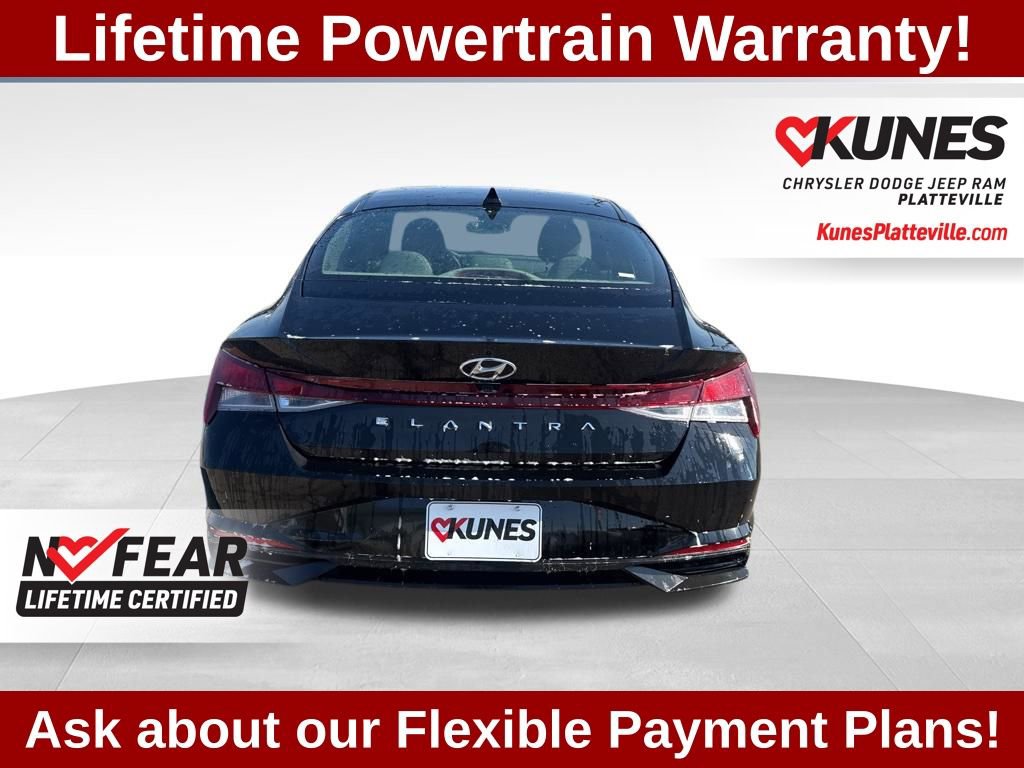 Used 2022 Hyundai Elantra SEL FWD image 8