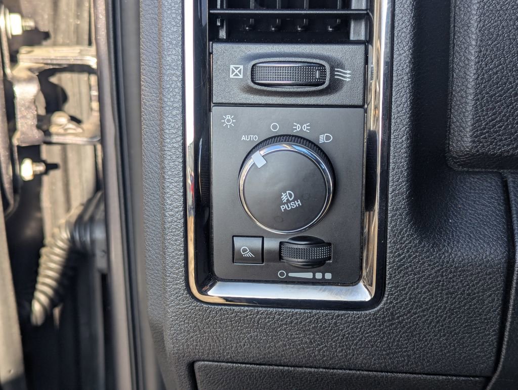 Used 2016 RAM 1500 Sport RWD image 24
