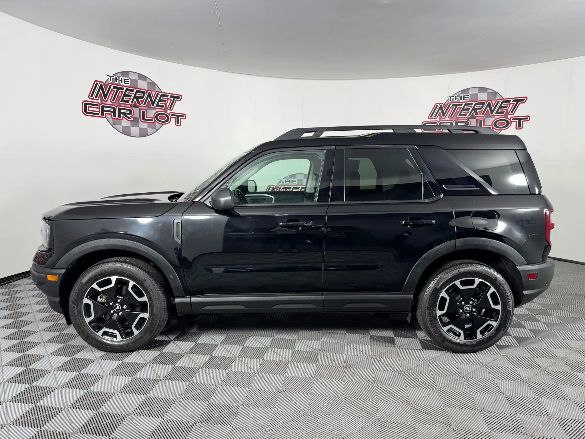 Used 2023 Ford Bronco Sport Outer Banks w/ Tech Package image 4