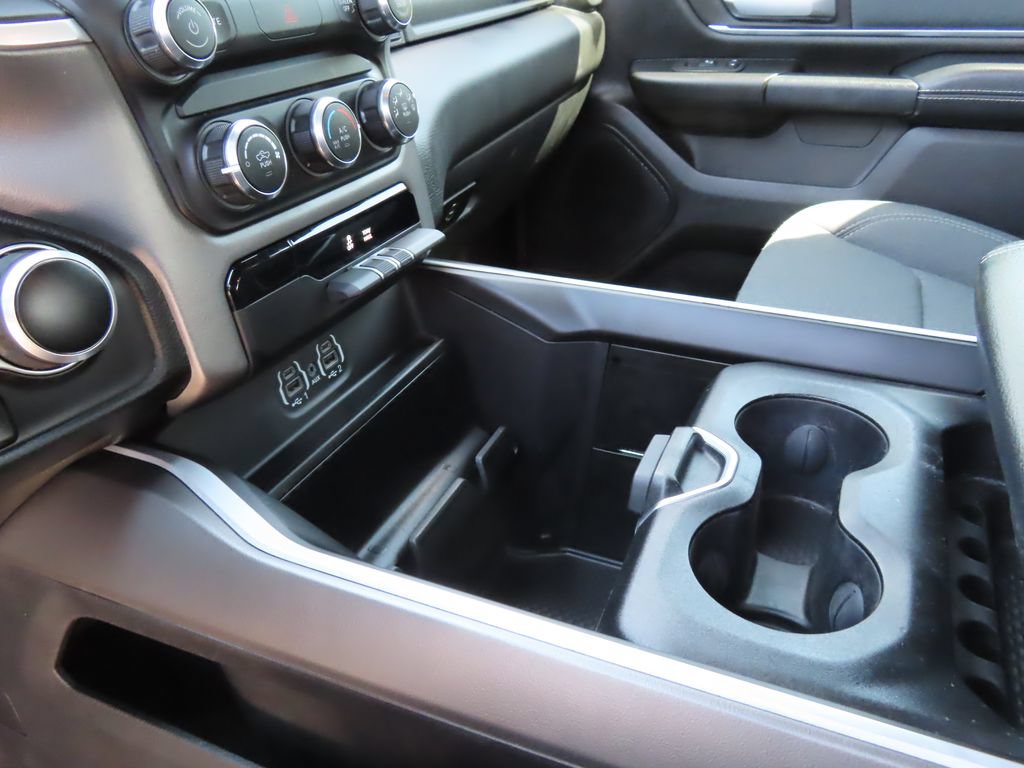 Used 2022 RAM 1500 Big Horn AWD/4WD image 14