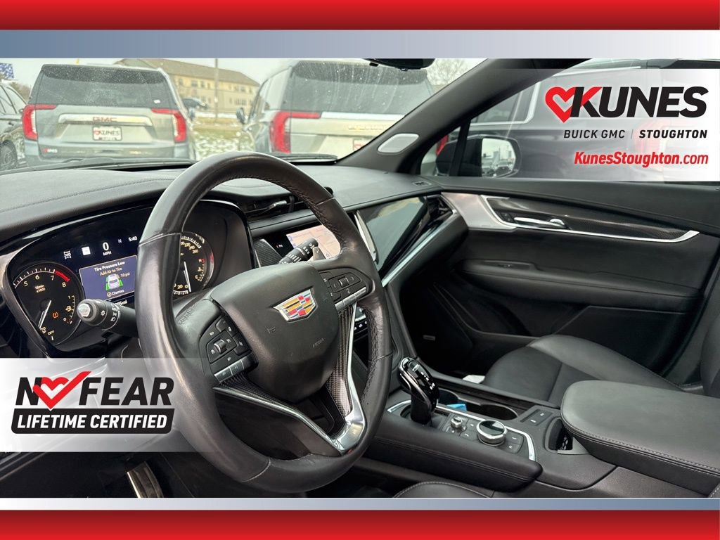 Used 2024 Cadillac XT6 Sport image 21
