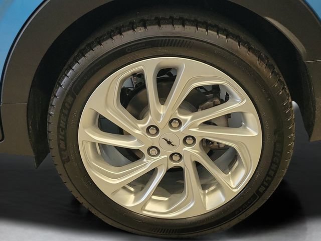 New 2027 Chevrolet Bolt LT w/ Comfort Package FWD image 6