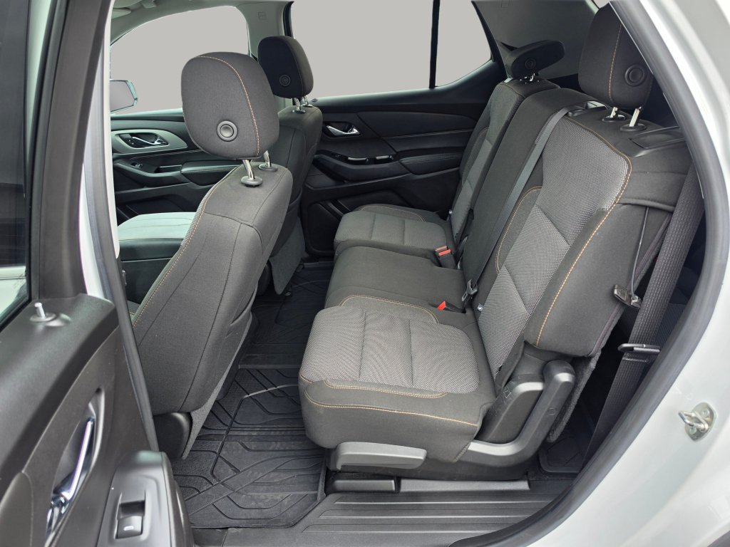 Used 2018 Chevrolet Traverse LS w/ LPO, Floor Liner Package AWD/4WD image 26